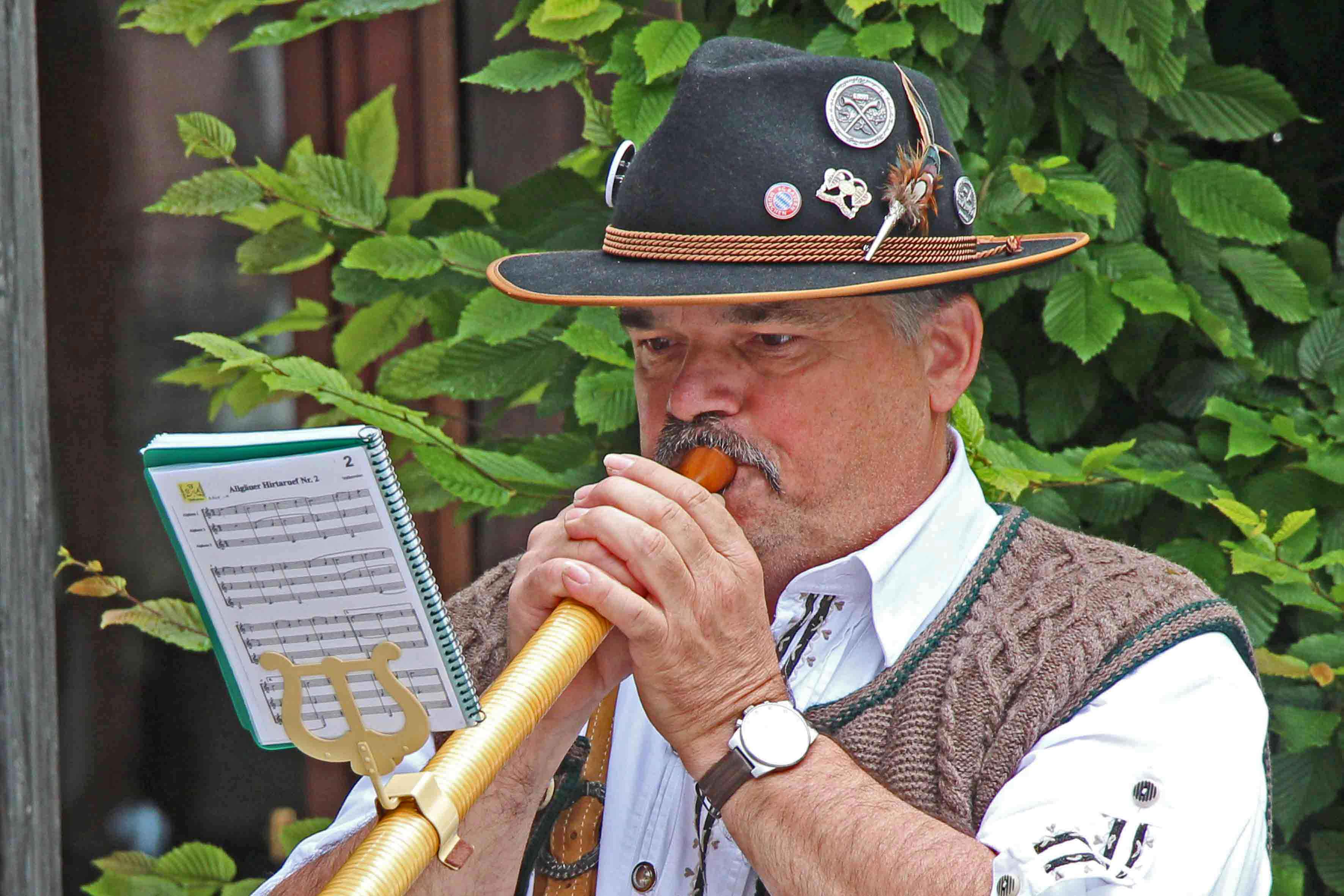 02_alphorn_001