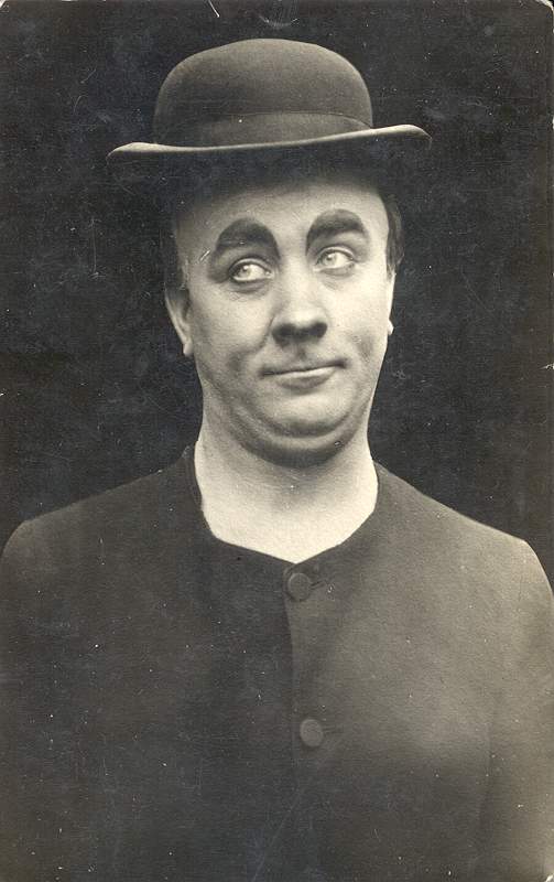Harry Brunning as George Robey